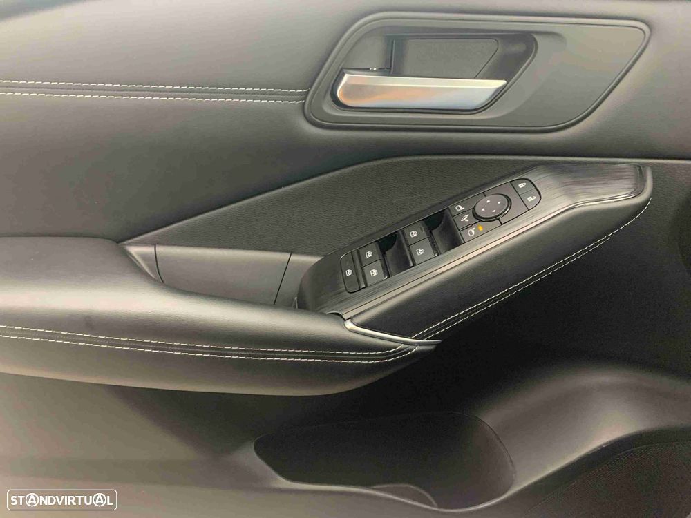 Nissan Qashqai 1.3 DIG-T N-Connecta LED+SKY - 11