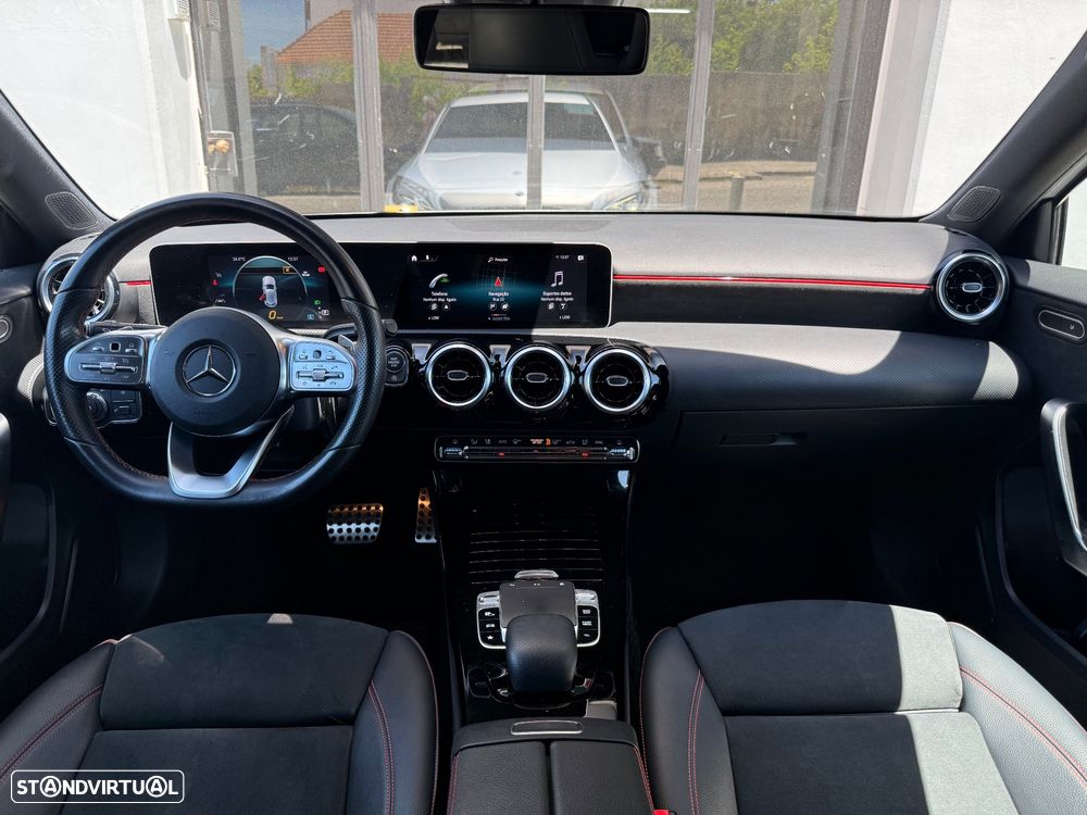 Mercedes-Benz A 180 7G-DCT AMG Line - 15