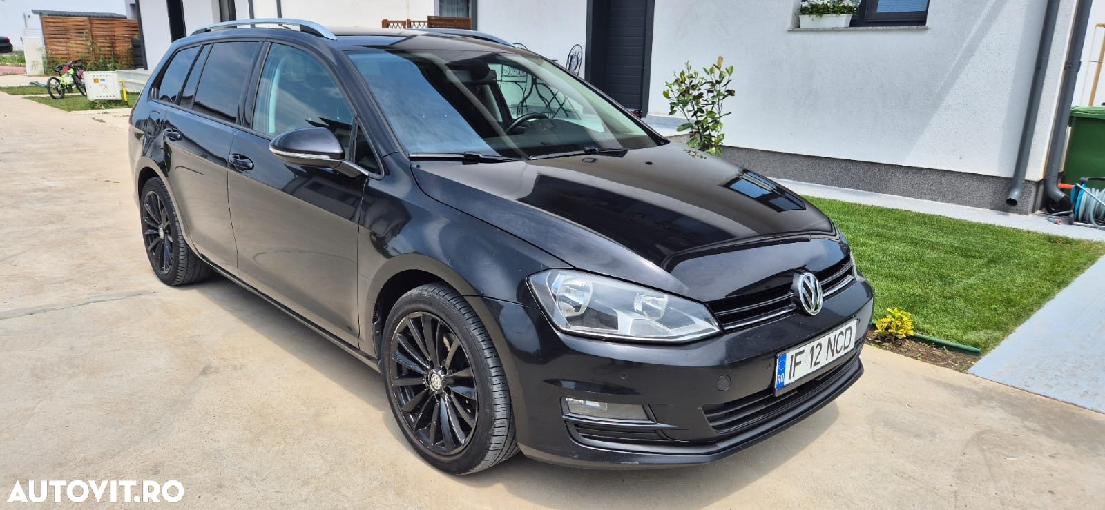 Volkswagen Golf 1.6 TDI BMT Comfortline - 10
