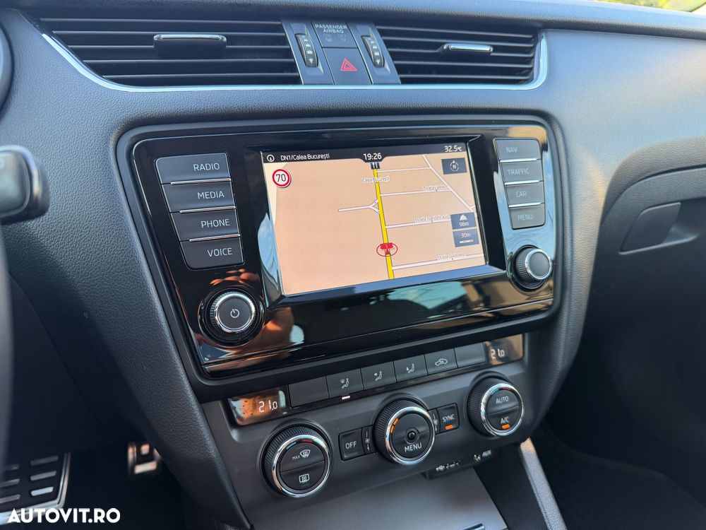 Skoda Octavia 2.0 TDI DSG Ambition - 23