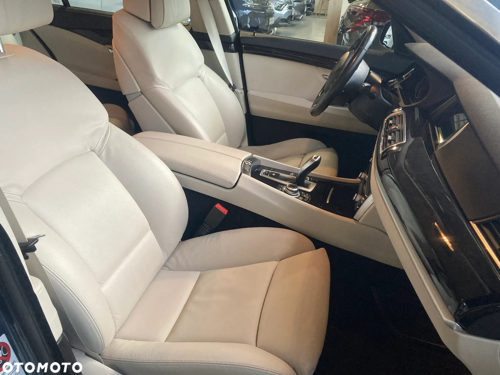 BMW Seria 5 - 16