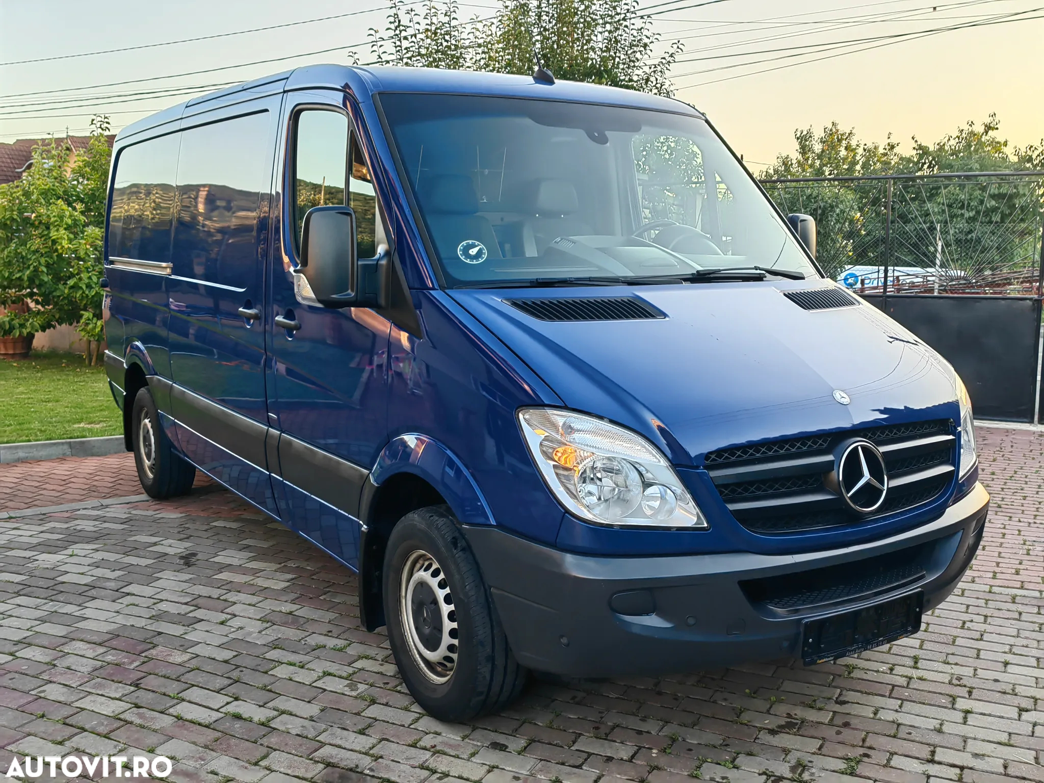 Mercedes-Benz Sprinter - 8