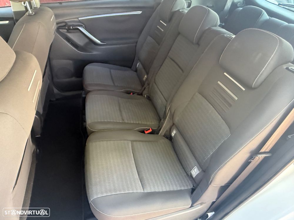 Toyota Verso 1.6 D-4D Exclusive+GPS — fotografia 6