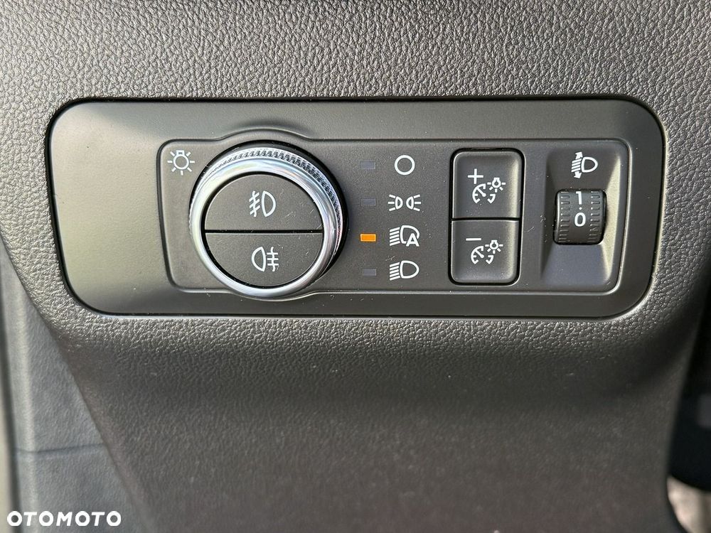 Ford Kuga 2.0 EcoBlue 4x4 TITANIUM - 9