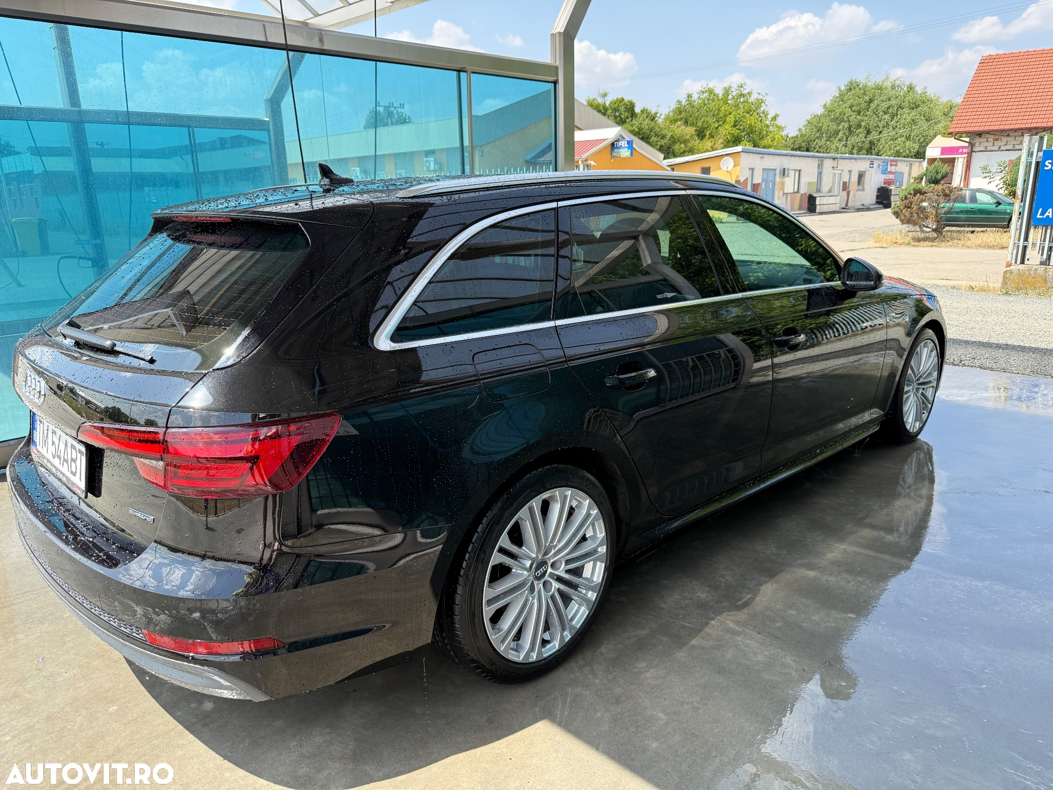 Audi A4 Avant 2.0 TDI S tronic quattro sport - 16