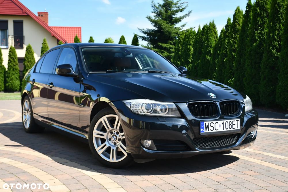 BMW Seria 3 320i - 1