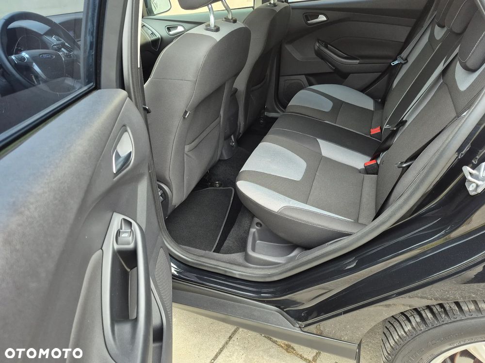 Ford Focus 1.6 TI-VCT Champions Edition - 11