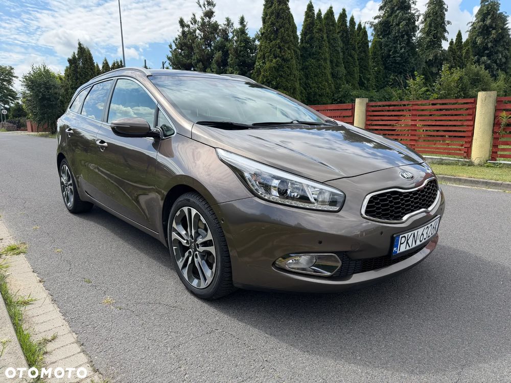Kia Ceed 1.6 GDI DCT Platinum Edition - 1