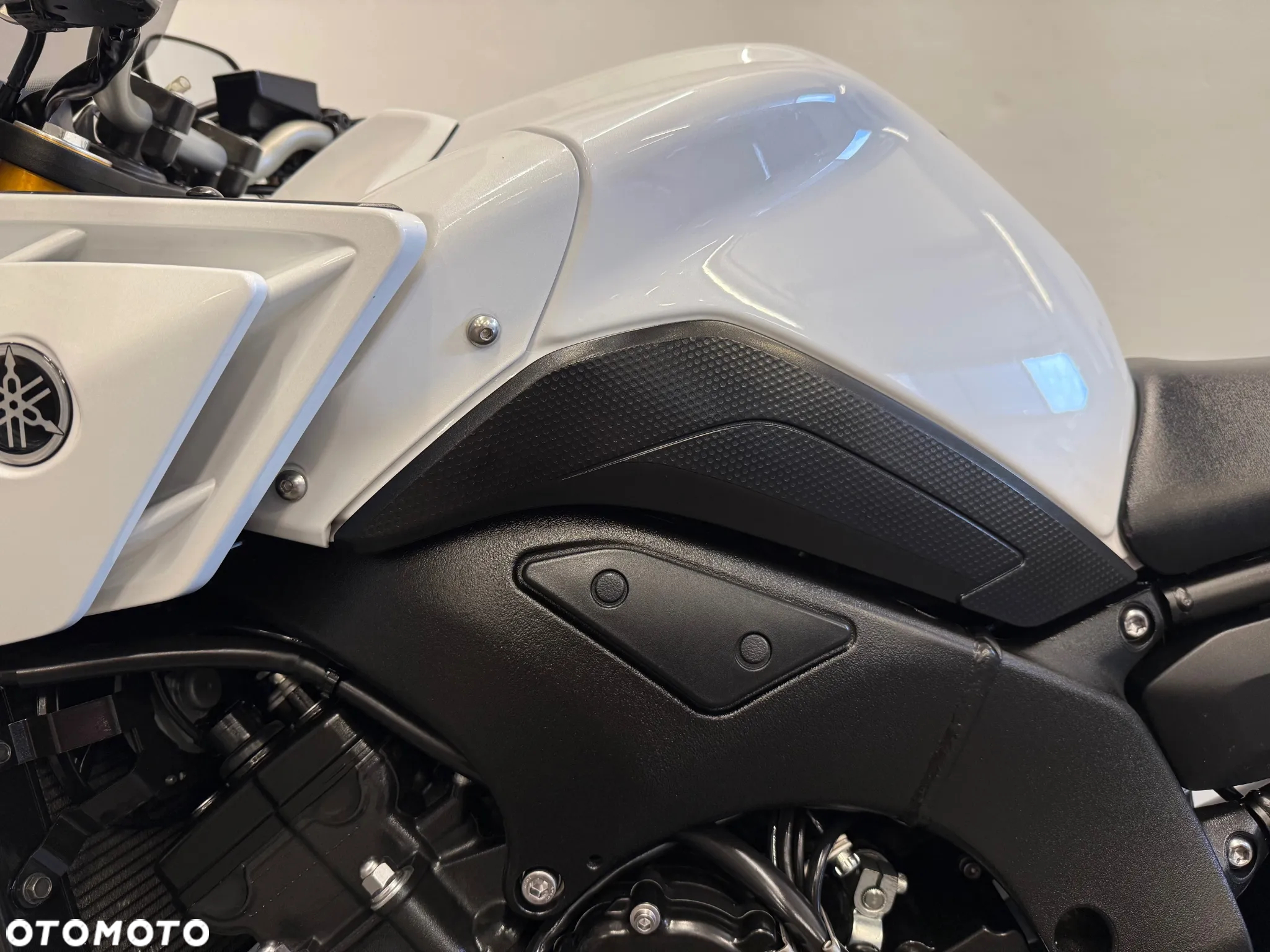 Yamaha FZ8 - 21