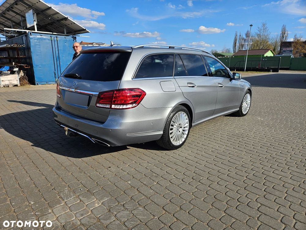 Mercedes-Benz Klasa E 300 BlueTEC 7G-TRONIC Elegance - 1