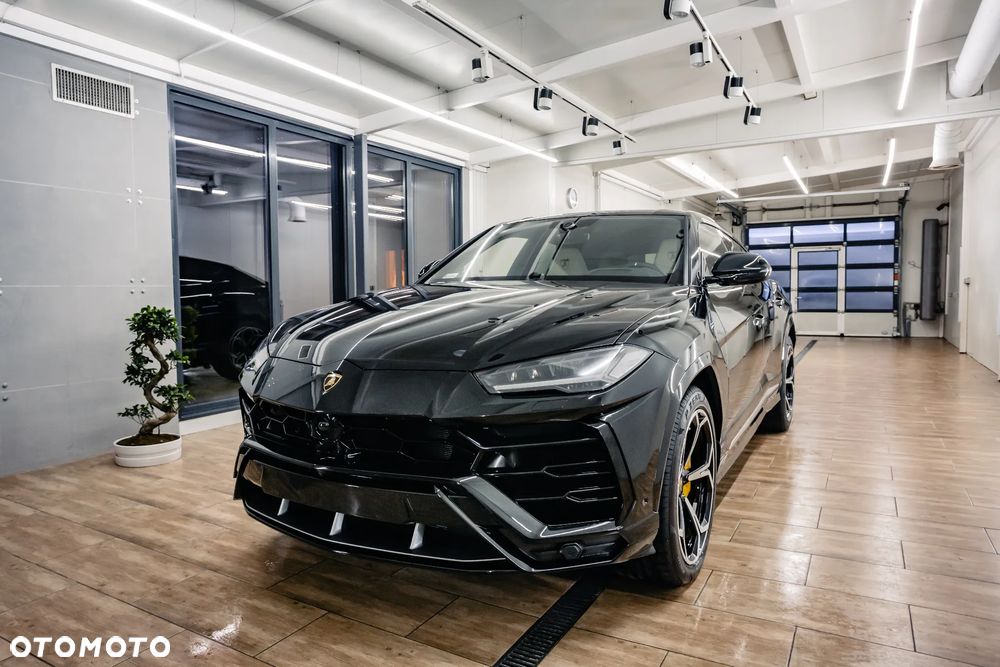 Lamborghini Urus - 28