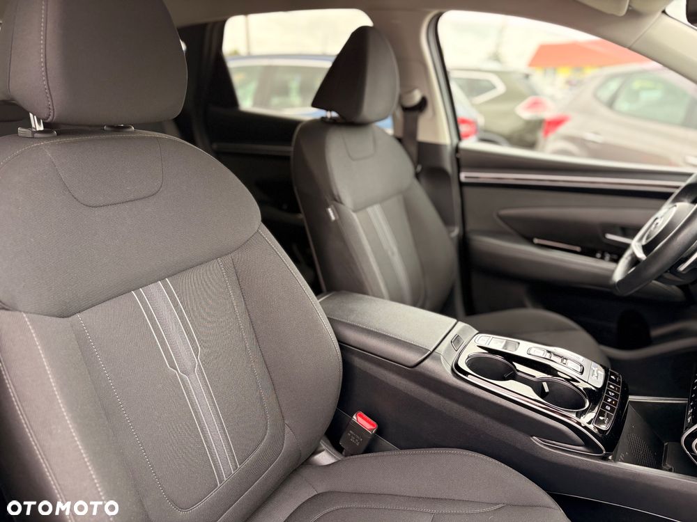 Hyundai Tucson 1.6 T-GDi HEV Executive 4WD - 28