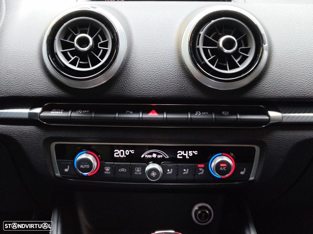 Audi RS3 Sportback 2.5 TFSI quattro S tronic - 15