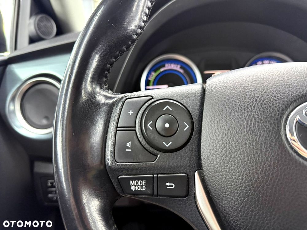 Toyota Auris - 15