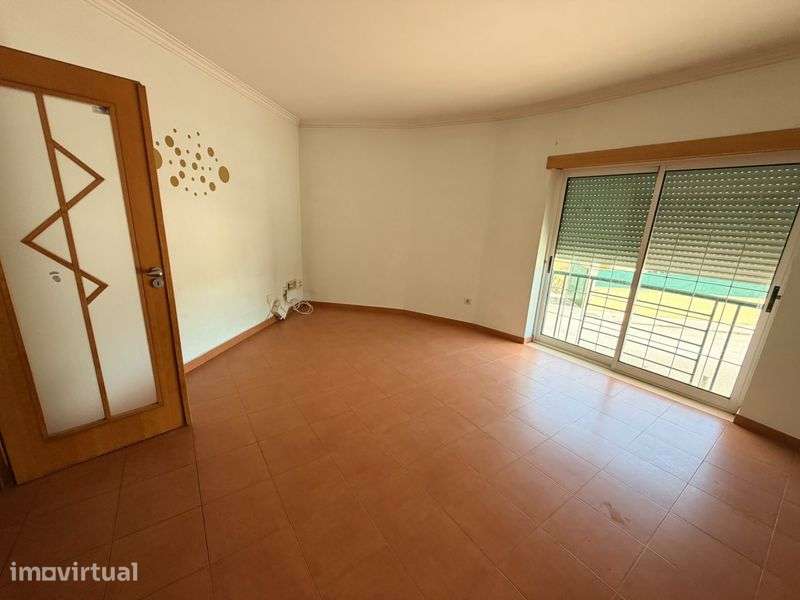 Apartemento T3 para arrendar no Entrocamento - Grande imagem: 5/8