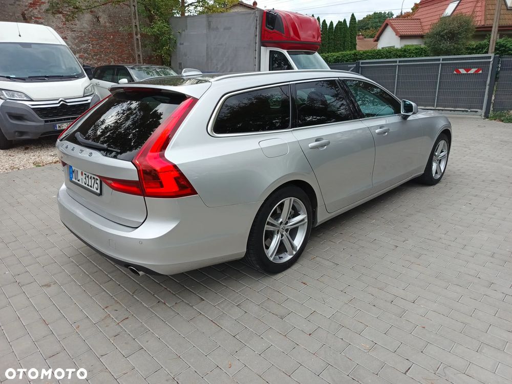 Volvo V90 D5 AWD Momentum - 5
