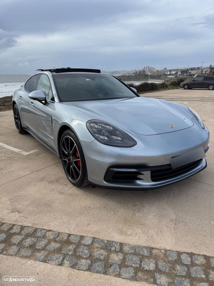 Porsche Panamera 4 E-Hybrid Platinum Edition com PDLS - 10