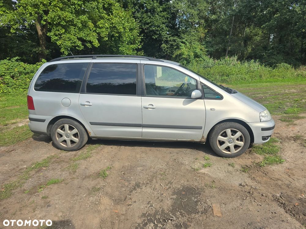 Volkswagen Sharan 1.9 TDI Highline - 2