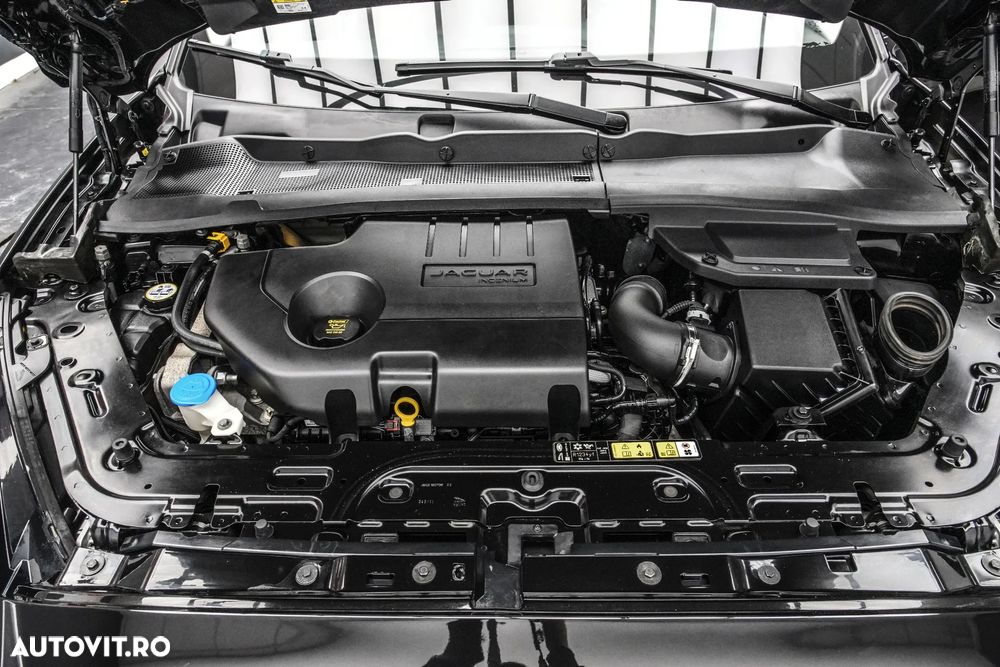 Jaguar E-Pace D150 AWD HSE - 28