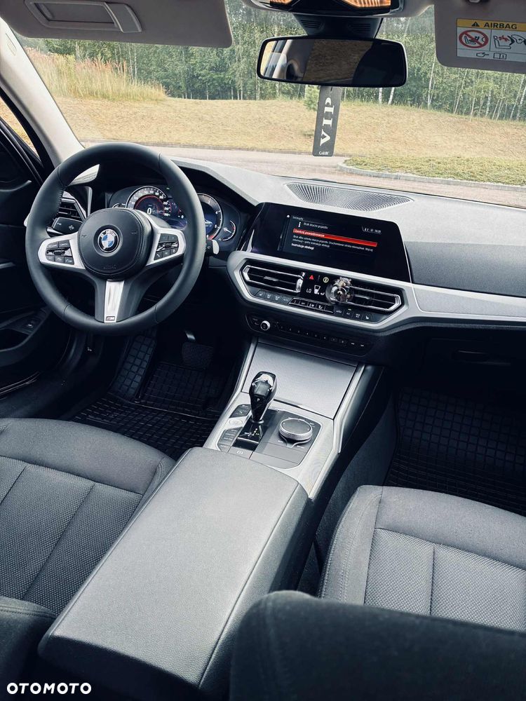 BMW Seria 3 320d - 13