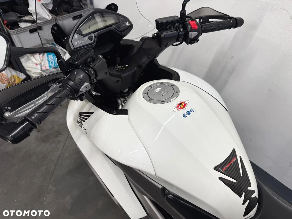 Honda VFR - 18