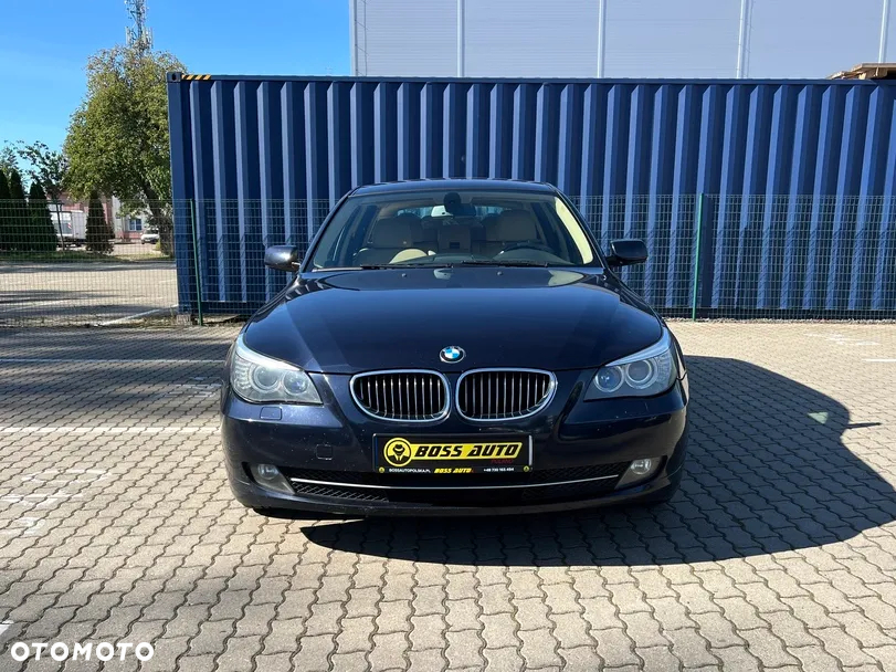 BMW Seria 5 530i Touring - 3