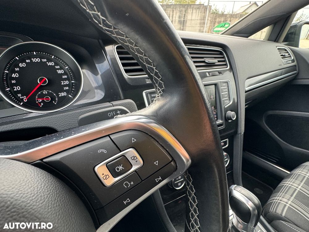 Volkswagen Golf 2.0 TDI DSG GTD - 9