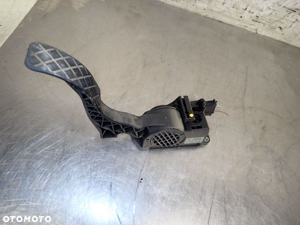 PEDAŁ GAZU SKODA ROOMSTER PREMIA 1.4 6Q1721503H - 2