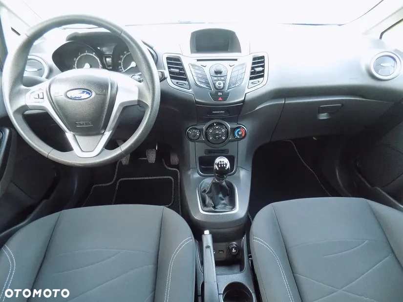 Ford Fiesta 1.25 Titanium - 25