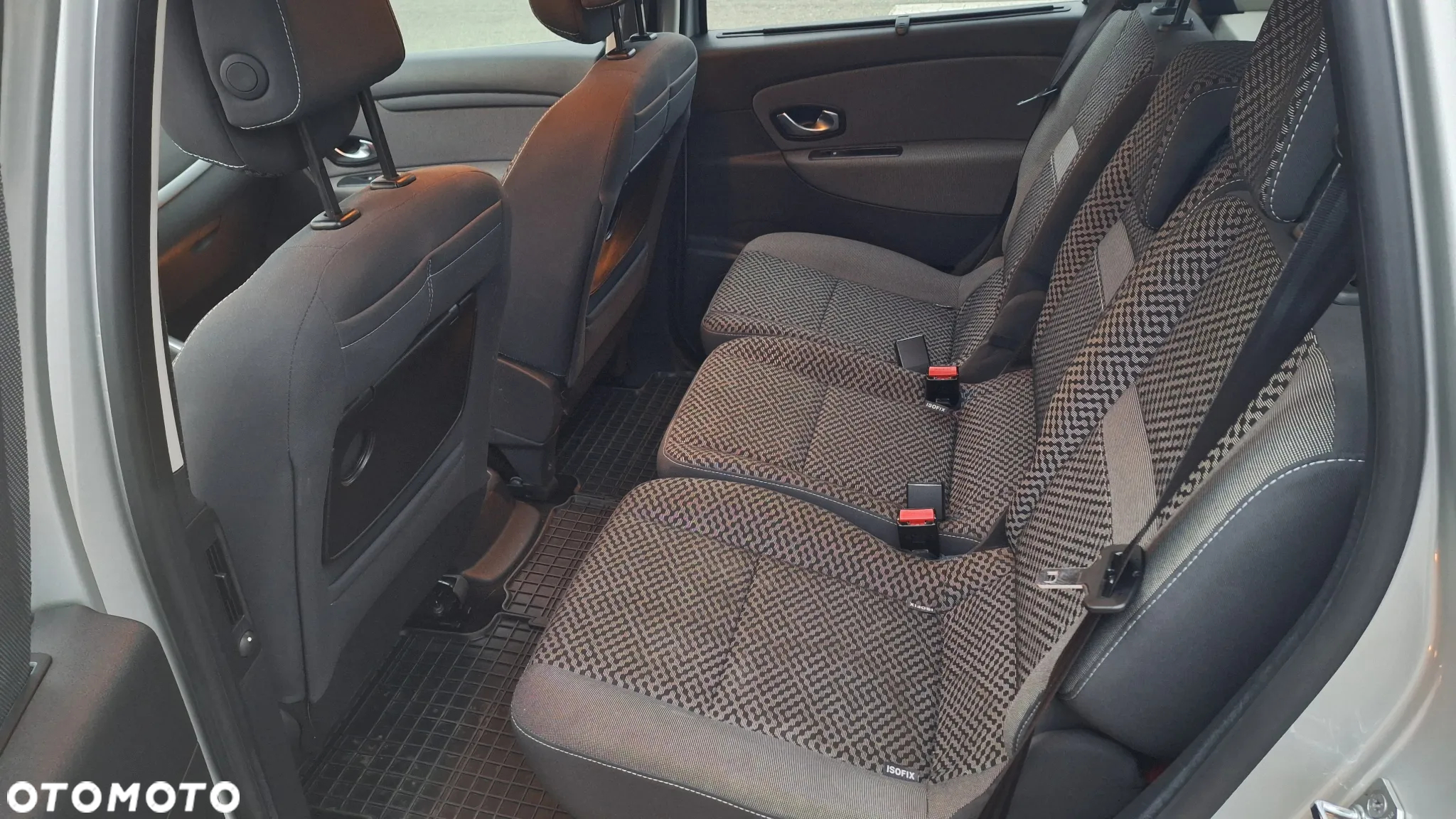 Renault Scenic 1.5 dCi Authentique - 5