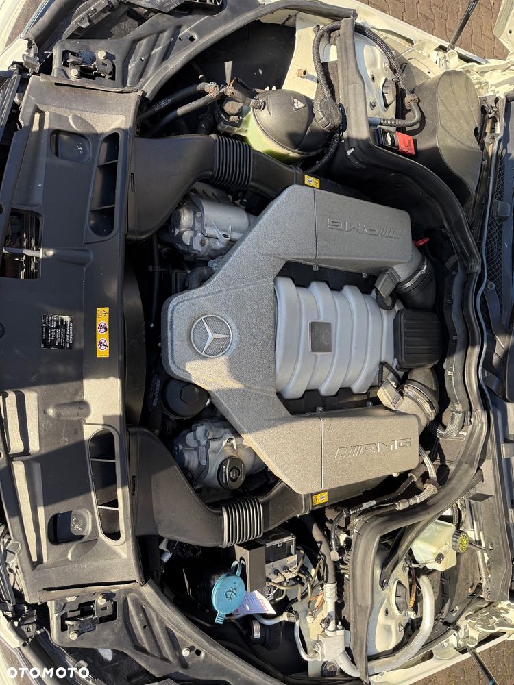 Mercedes-Benz Klasa C 63 AMG 7G-TRONIC SPORT EDITION - 31