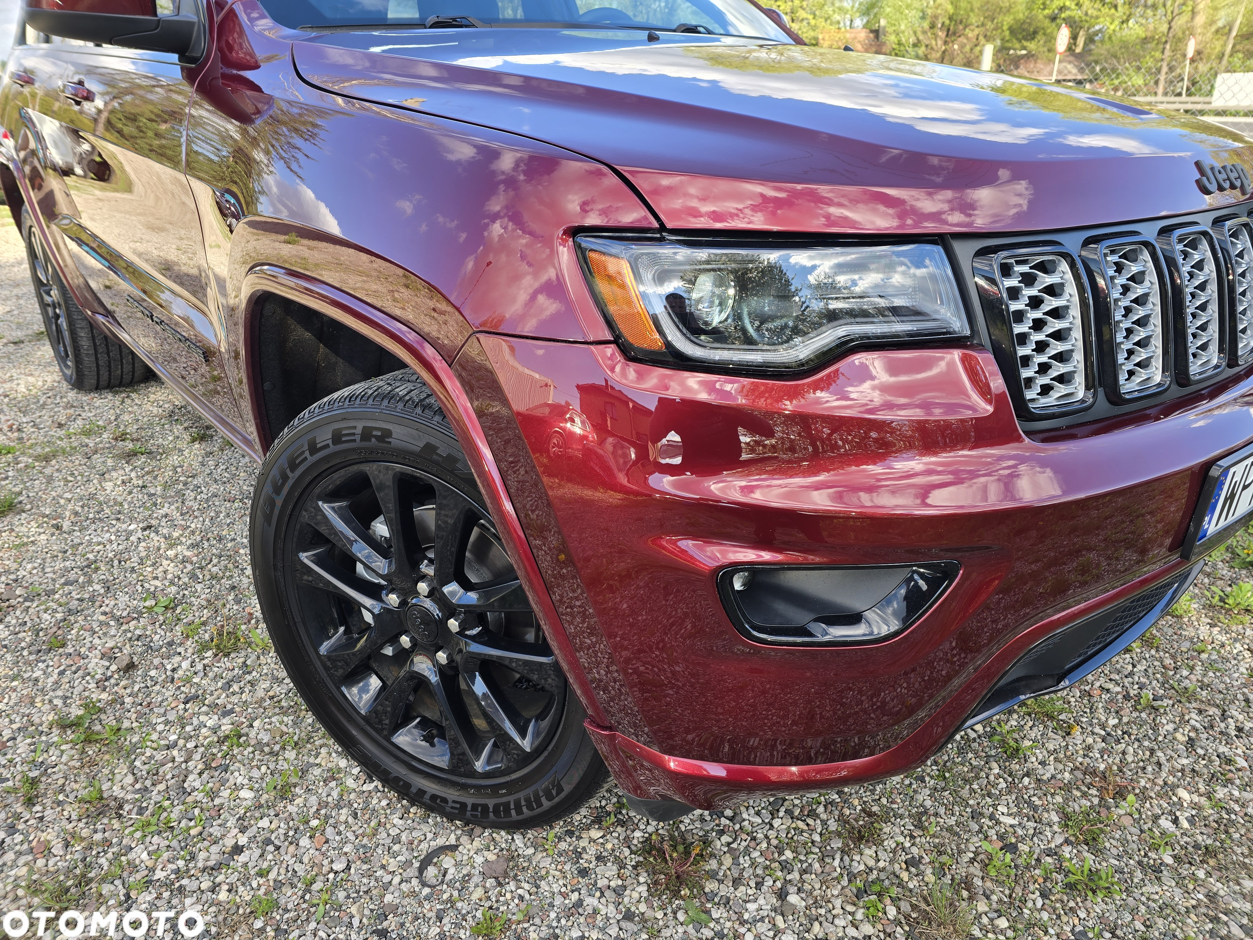 Jeep Grand Cherokee - 10