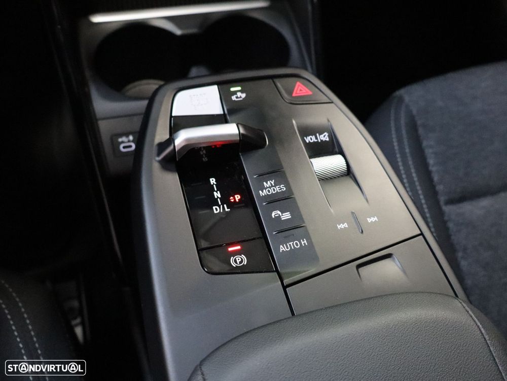 BMW X1 sDrive18i - 18