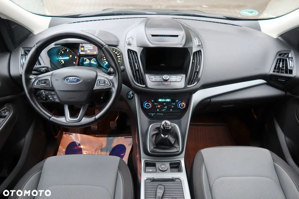 Ford Kuga 2.0 TDCi 2x4 Titanium - 10