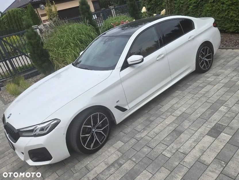 BMW Seria 5 520d xDrive - 13