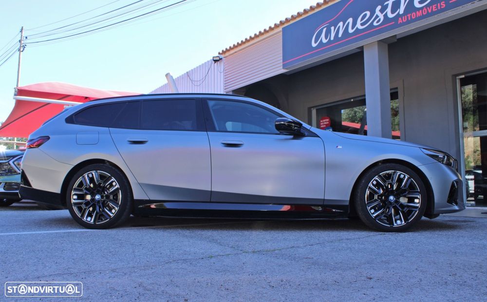 BMW i5 M60 xDrive Pack Desportivo M Pro - 4