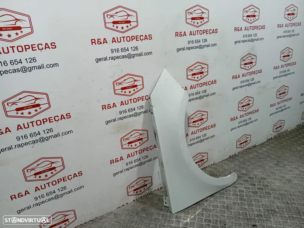 Guarda Lamas Frente Frontal Direito Audi A1 Original - 3