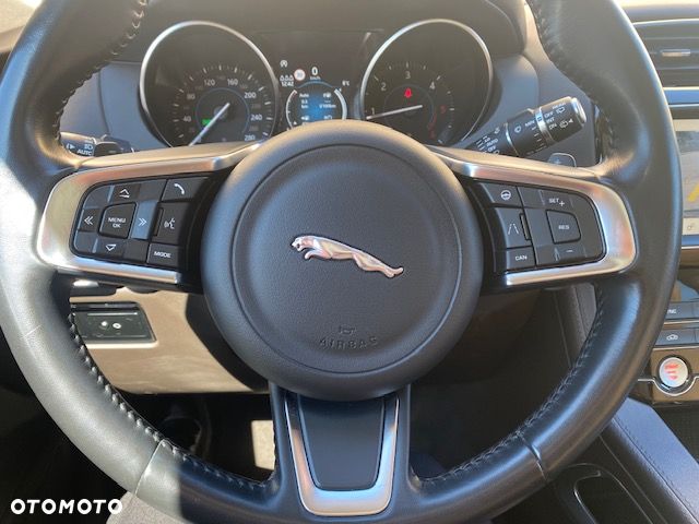 Jaguar F-Pace 2.0 i4D AWD Prestige - 16