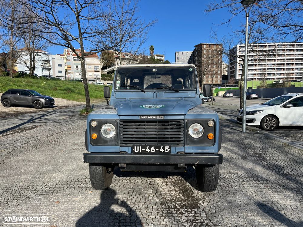 Land Rover Defender - 3