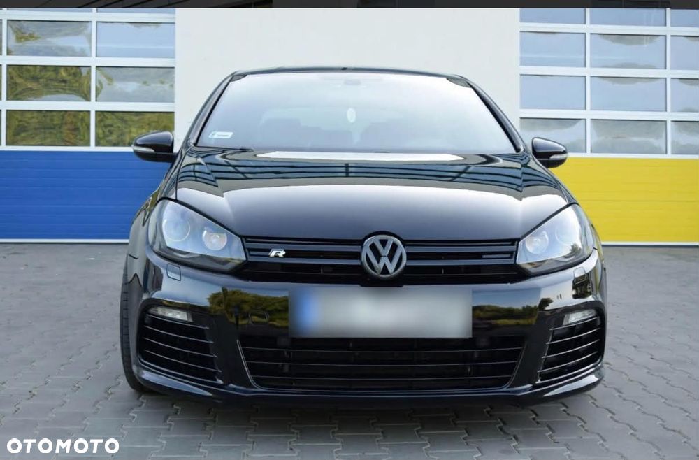 Volkswagen Golf - 1