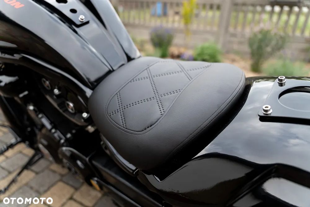 Harley-Davidson V-Rod Night Rod - 6