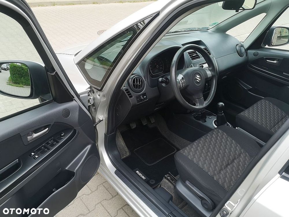 Suzuki SX4 - 7