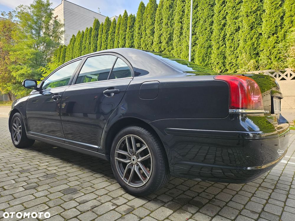 Toyota Avensis 1.8 VVT-i Luna - 2