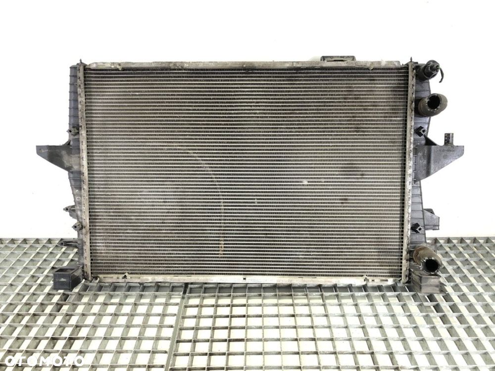 CHŁODNICA WODY  VW TRANSPORTER V Autobus (7HB, 7HJ, 7EB, 7EJ) 2003 - 2015 1.9 TDI 77 kW [105 KM] - 4