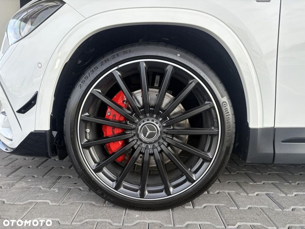 Mercedes-Benz GLA - 6