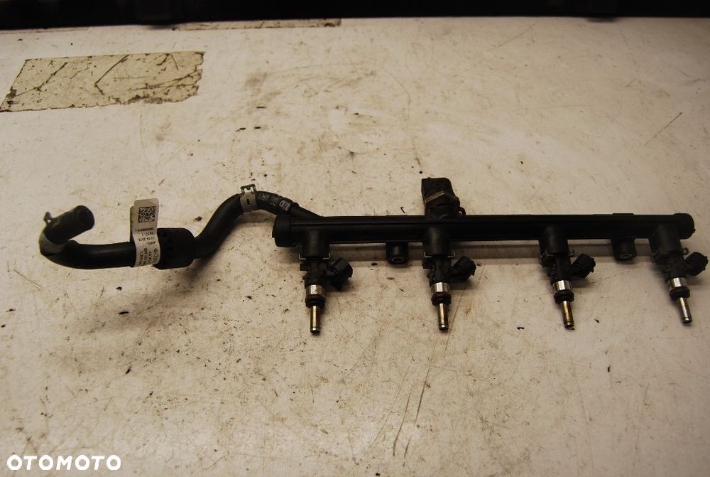 LISTWA WTRYSKOWA WTRYSKI 2.0 TFSI 06K133681C VW PASSAT B8 AUDI SEAT SKODA - 2