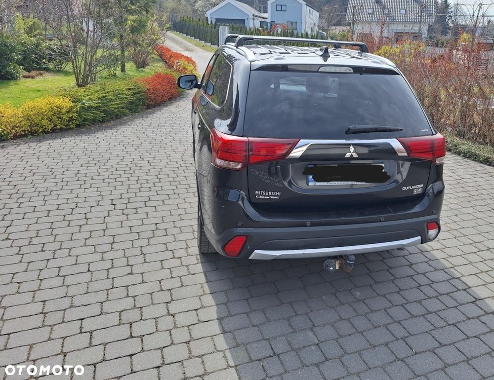 Mitsubishi Outlander 2.0 Instyle + 4WD CVT - 4