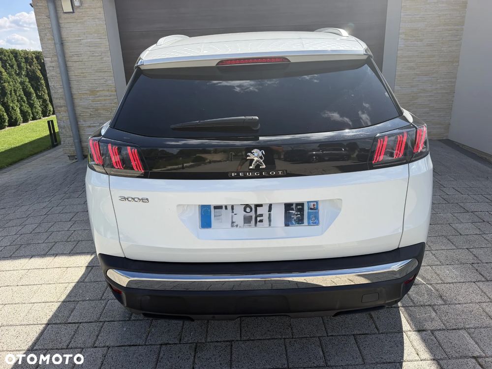 Peugeot 3008 1.2 PureTech GPF Allure S&S - 7