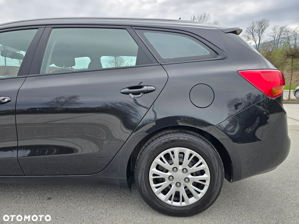 Kia Ceed 1.4 CRDi 90 Vision - 38