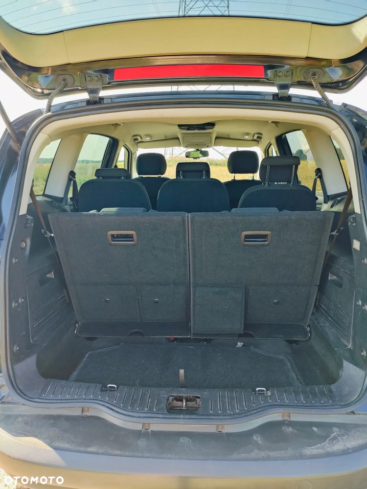 Ford S-Max 2.0 TDCi DPF Titanium X - 13